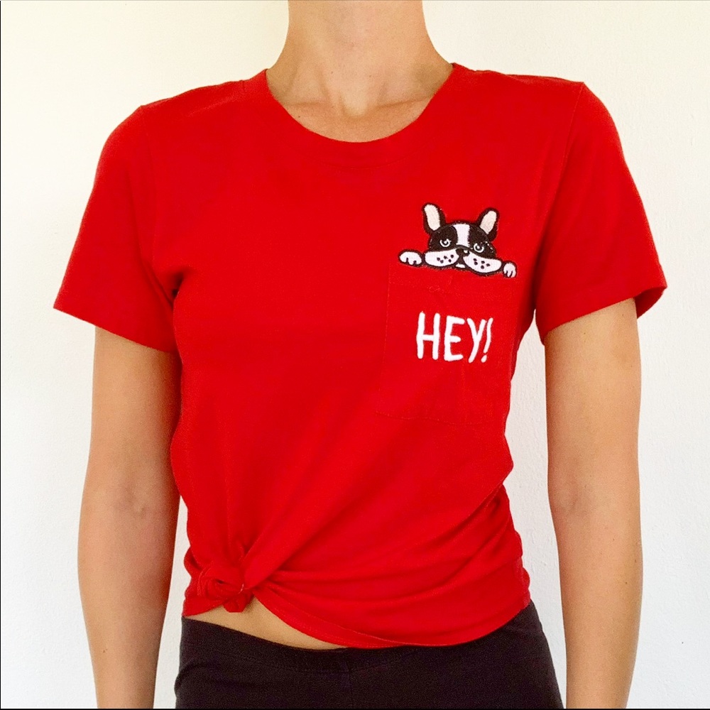 Messy Bun Just Chillin’ French bulldog HEY! red pocket tee size small